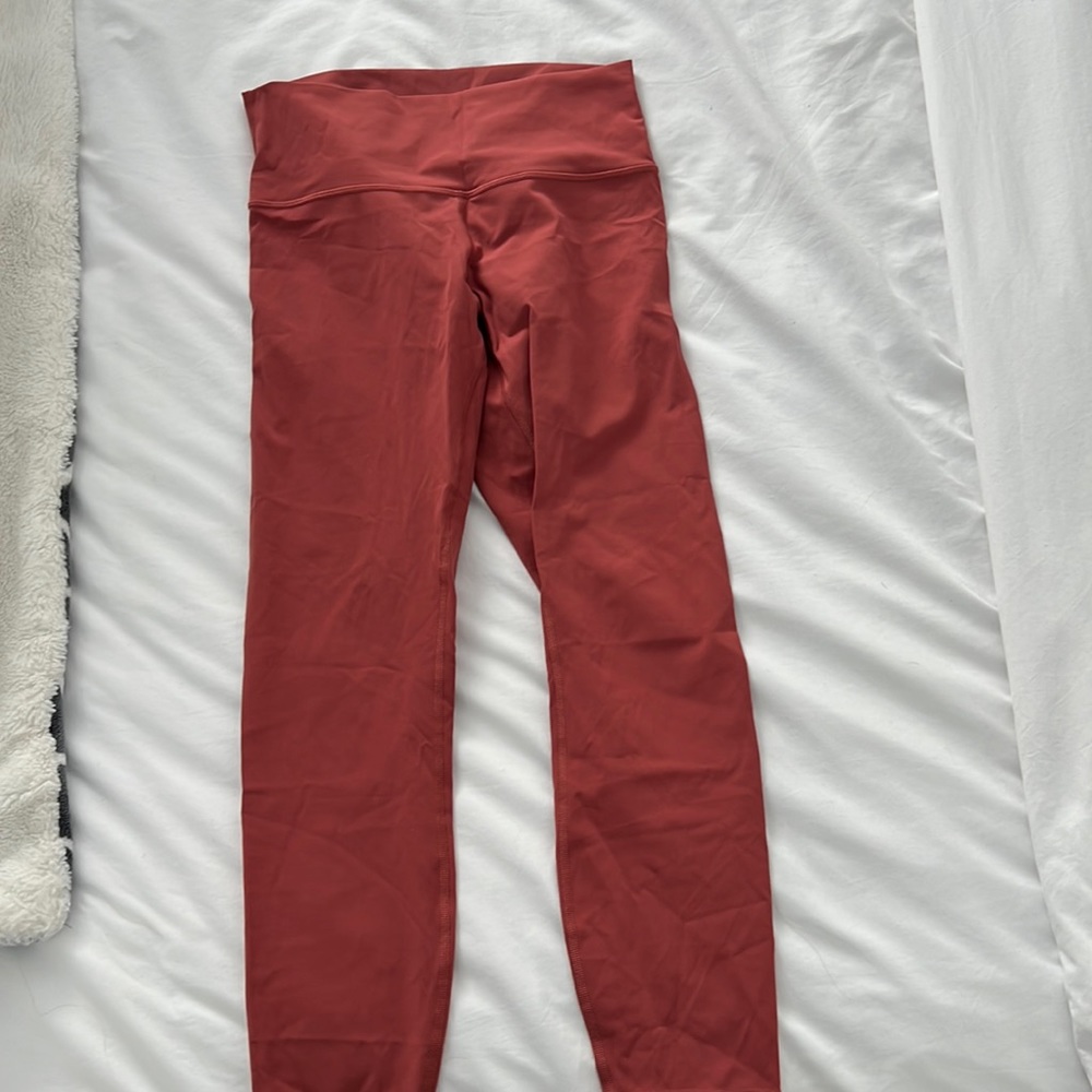 Lululemon wunder under